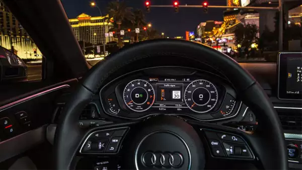 Audi Traffic Light Information