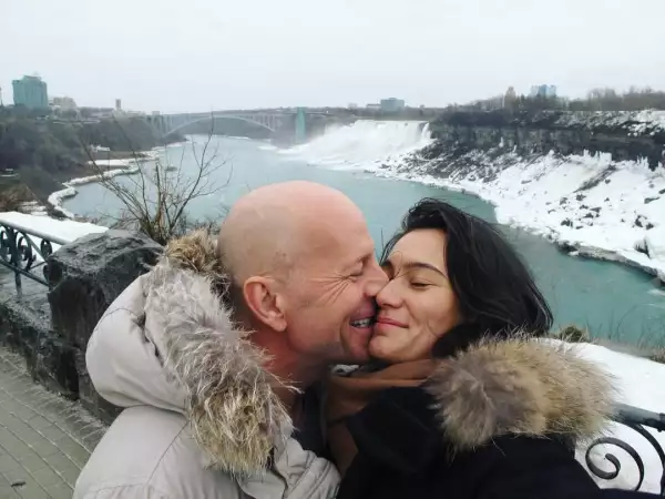 bruce-willis-y-emma-heming.jpg