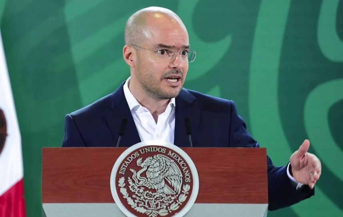 ¿Quién es David León Romero y por qué entregó dinero a los hermanos de AMLO?