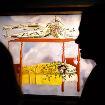 Obra de Frida Khalo rompe récord en subasta como la más cara de una mujer artista