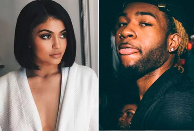 La media hermana de Kim Kardashian podría haber iniciado un nuevo romance con el también rapero PartyNextDoor,
pocos días después de confirmar su ruptura con rapero Tyga.
