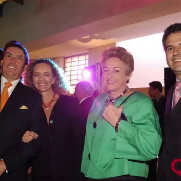 Ignacio Armina, Sofía Beguerisse, Luz Lafous, Julian García