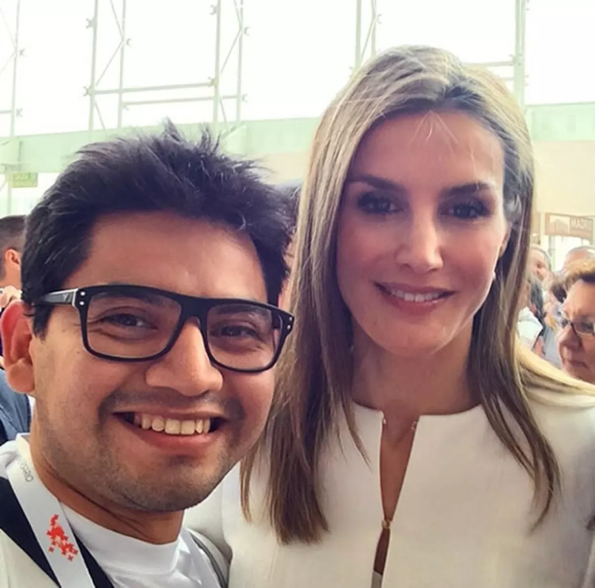 La reina complació a un seguidor que de inmediato subió la foto a sus redes sociales.