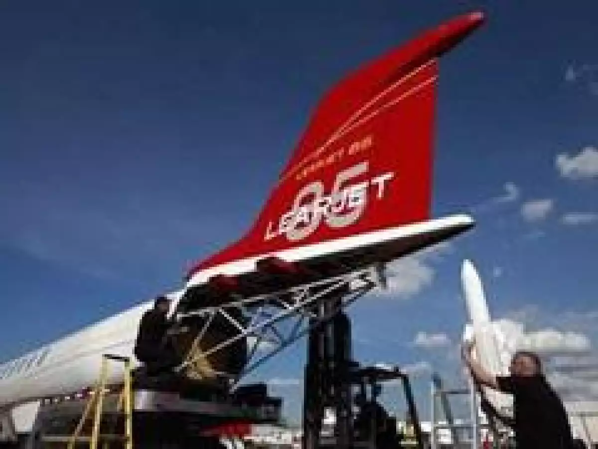 LEARJET-BOMBARDIER-aviones-RT.jpg