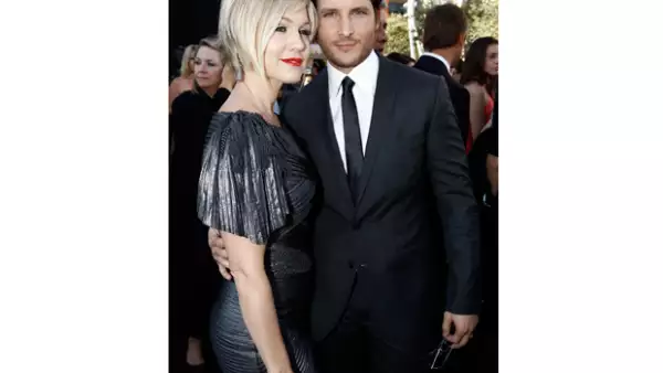 Los actores Jennie Garth y Peter Facinelli decidieron separarse después de 11 años de matrimonio y tres hijas; no especificaron las causas.