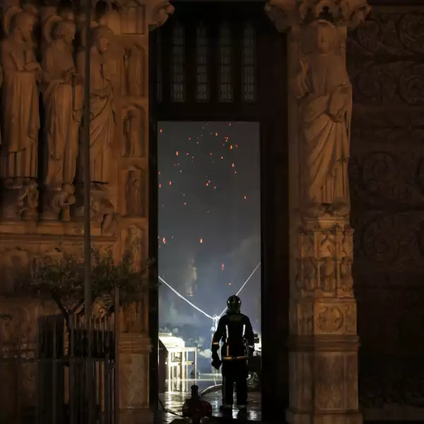 Incendio Notre Dame-4
