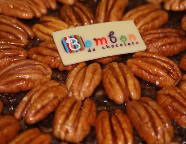 Tarta de nuez navideña.