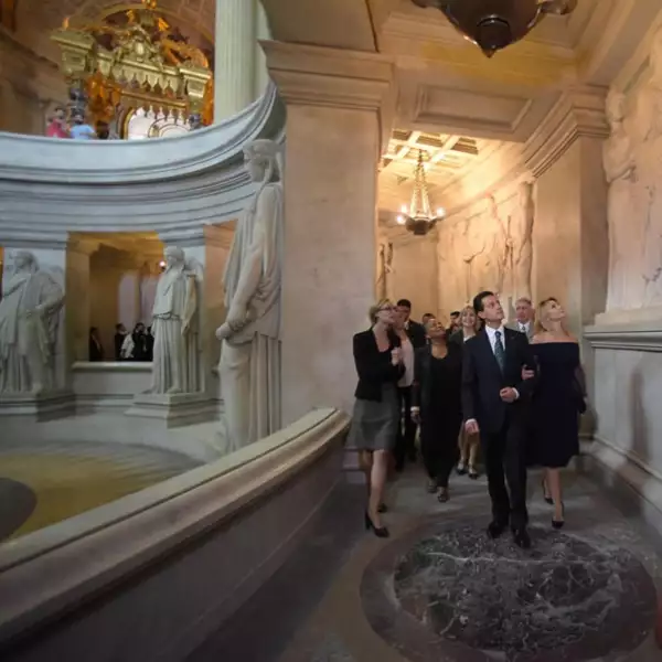 En el Hotel National des Invalides en París.