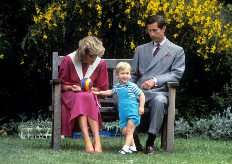 Princesa Diana, príncipe Carlos y el príncipe William