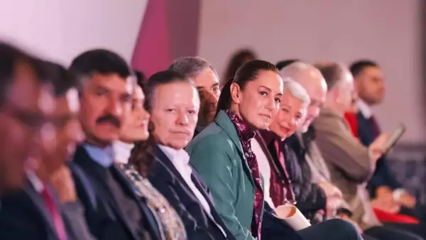 Claudia Sheinbaum presenta a su equipo de campaña