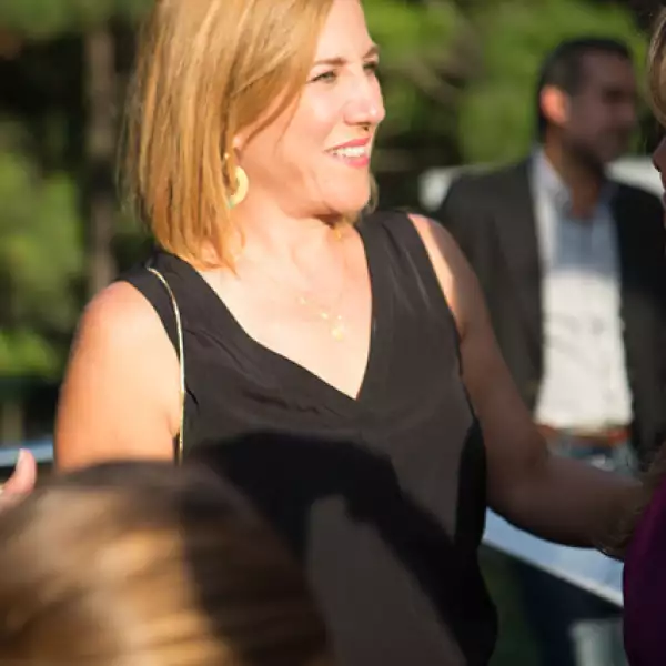 María Elena González