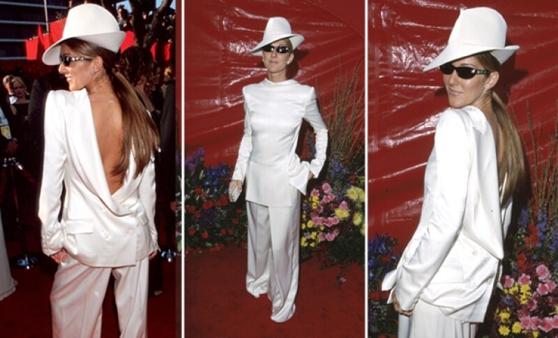 Así asistió Celine Dion a la entrega de los Oscares en 1999.