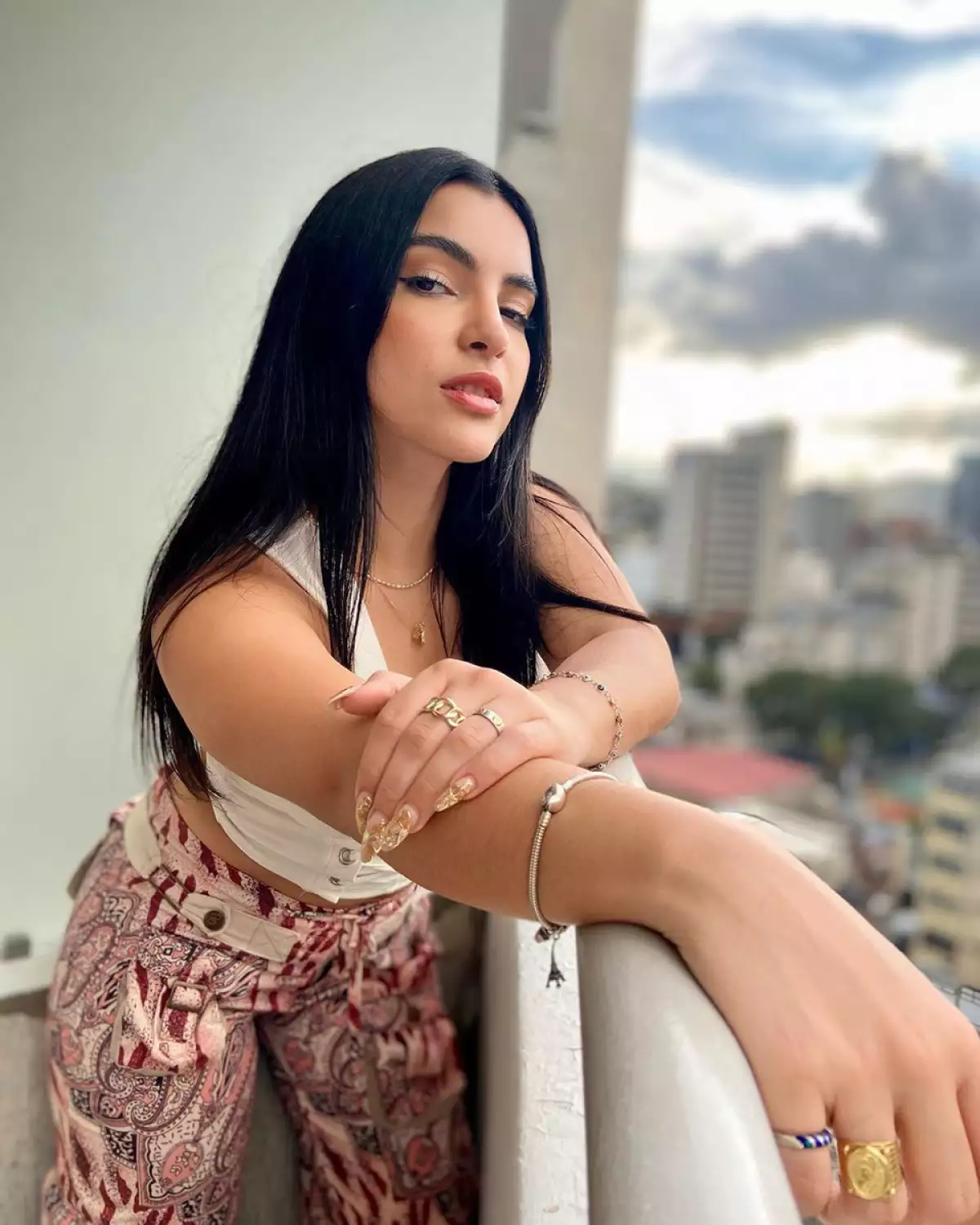 Briella es la cantante venezolana que acusa a Shakira de plagio