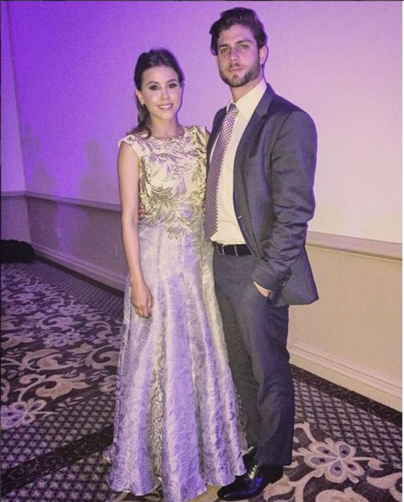 La pareja se ha vuelto inseparable desde que iniciaron las grabaciones de la telenovela que ambos protagonizan.