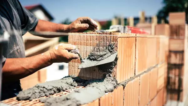 Así es como los decretos de Donald Trump amenazan la construcción de vivienda en México