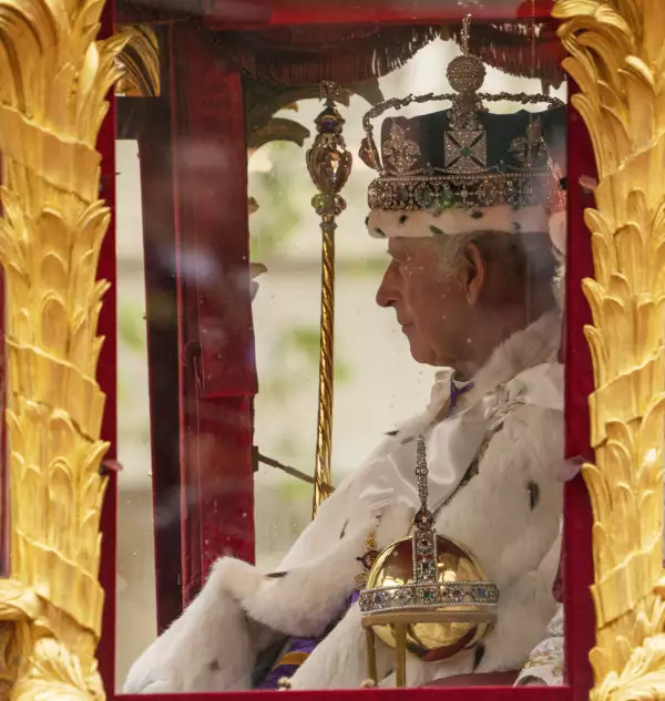 rey carlos coronacion