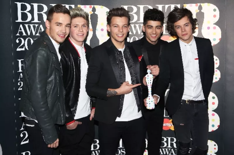 De acuerdo con una fuente consultada por el diario The Sun, el cantante se ha deslindado de la "inmaduras" acciones de Zayn Malik y Louis Tomlinson, al difundirse video fumando marihuana.