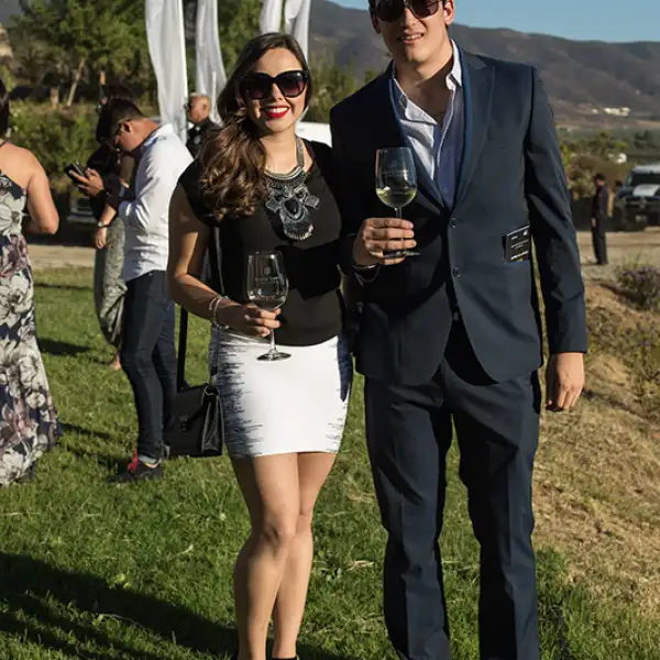 Karla Landeta y Armando Schiavon