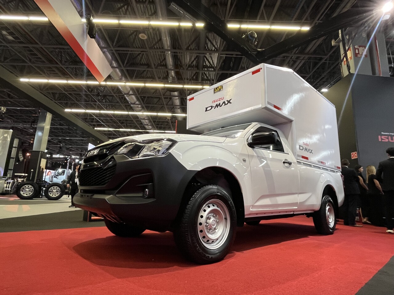 Isuzu quiere competir en el segmento de las pickups medianas liderado por Nissan NP300