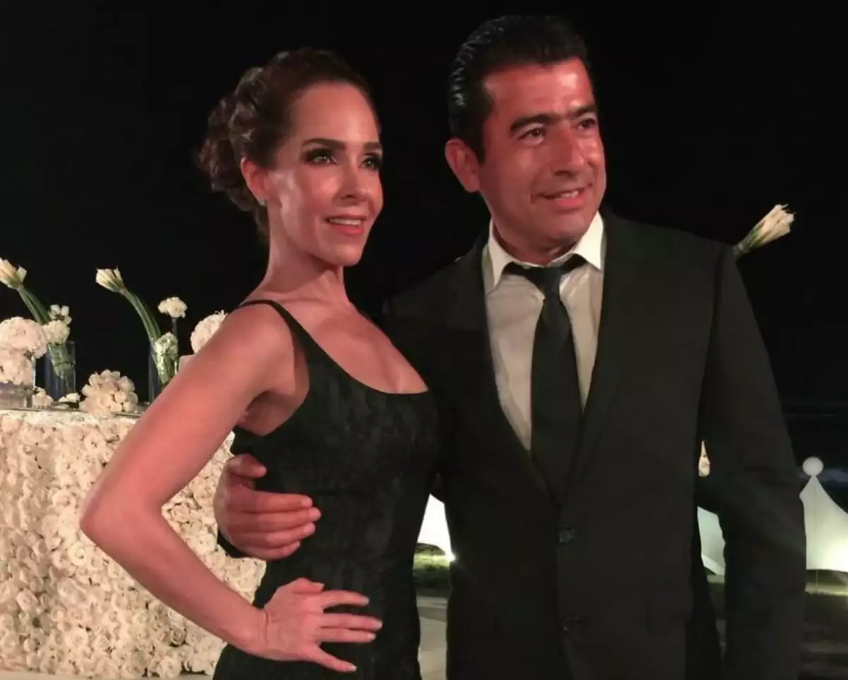 Sharis Cid e Isaías Gómez