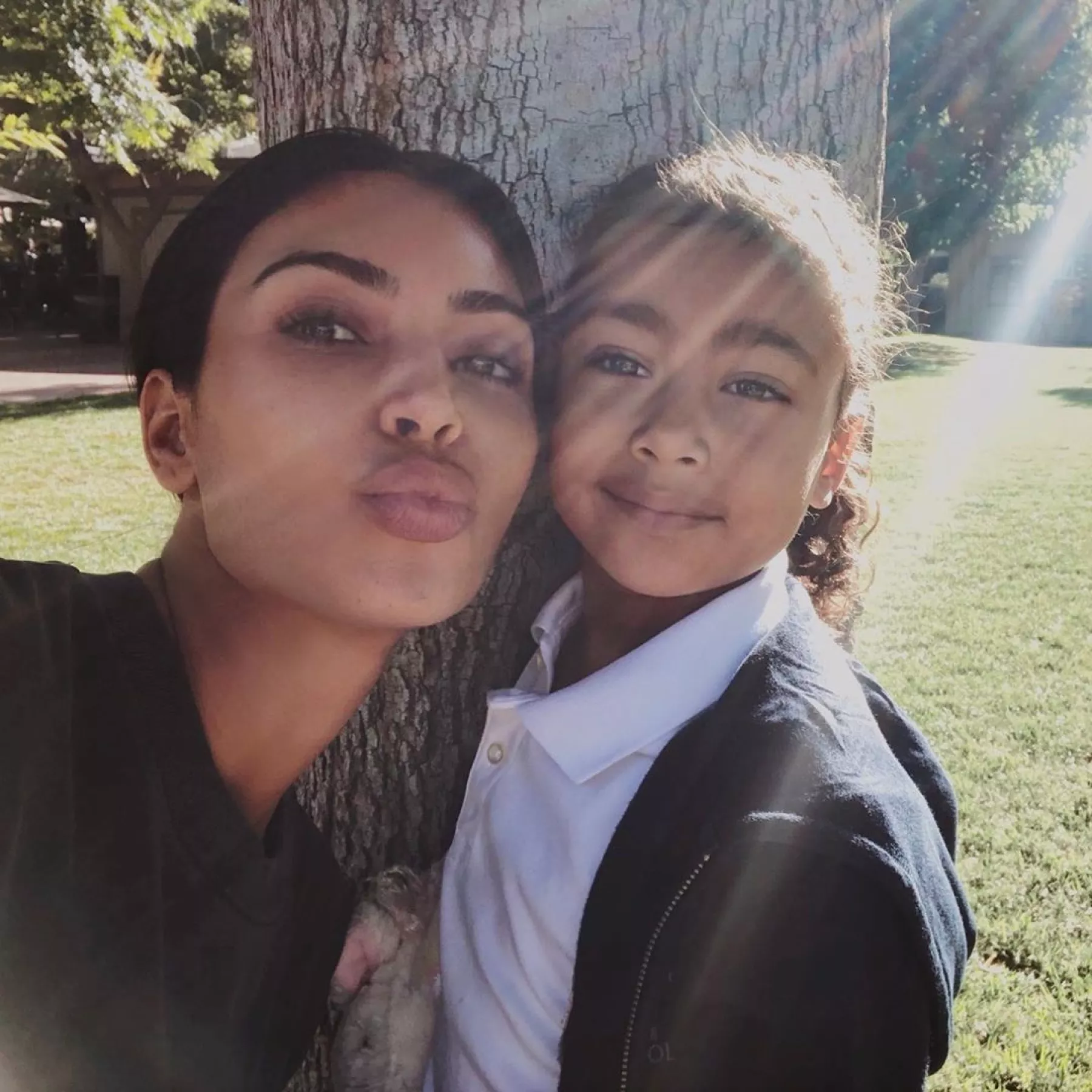 Kim Kardashian y North West.