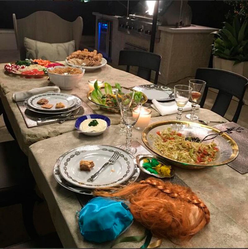 La familia disfrutó de una cena armenia.