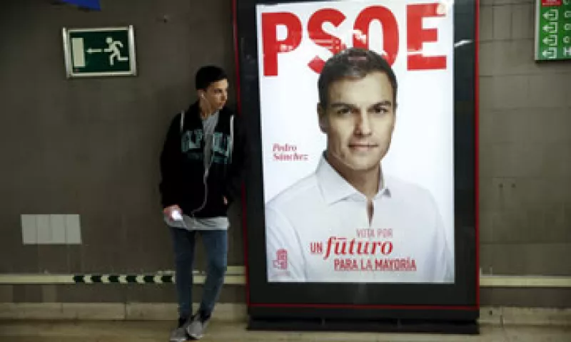 El PSOE, que dirigió por última vez España entre 2004 y 2011, no ha dicho qué hará si Rajoy no logra formar un gobierno. (Foto: Reuters)