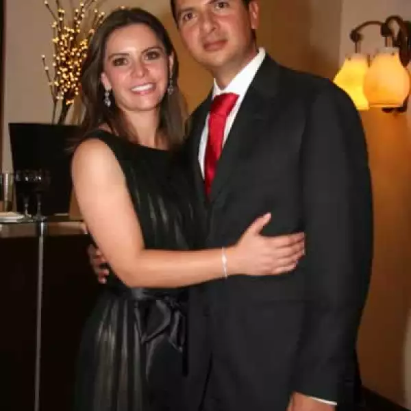 Premio Anáhuac a Laura Barrera Fortoul (Directora General DIF Edo. de México)