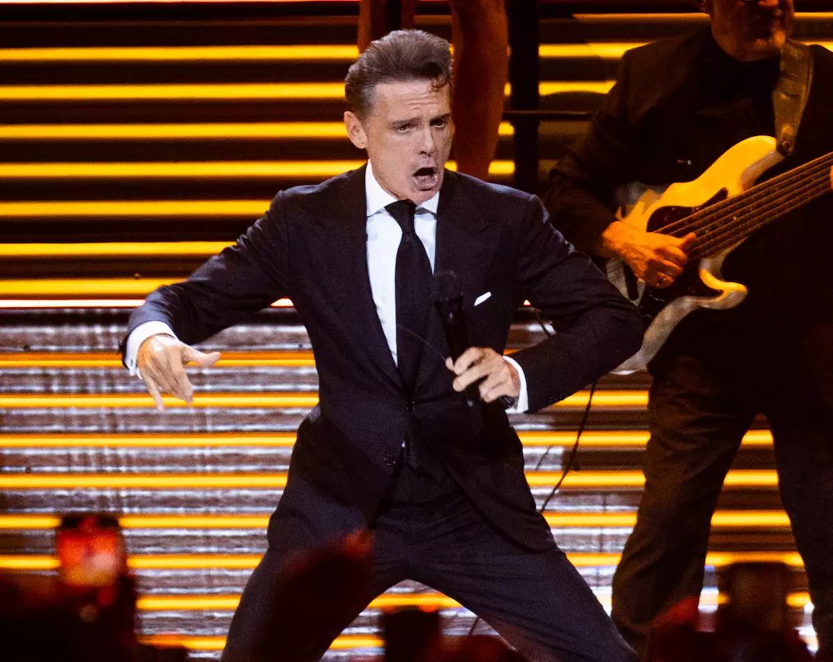 Luis Miguel In Concert In Buenos Aires