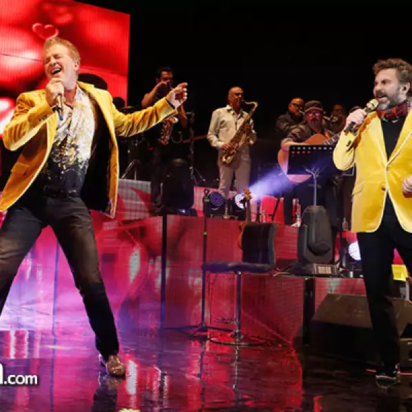 Show Emmanuel y Mijares