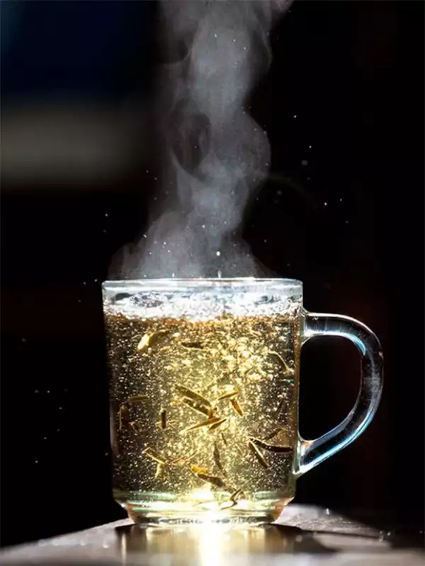 Incluye té de menta al final de tus alimentos para una mejor digestión