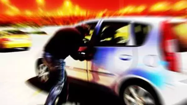 Robo de auto