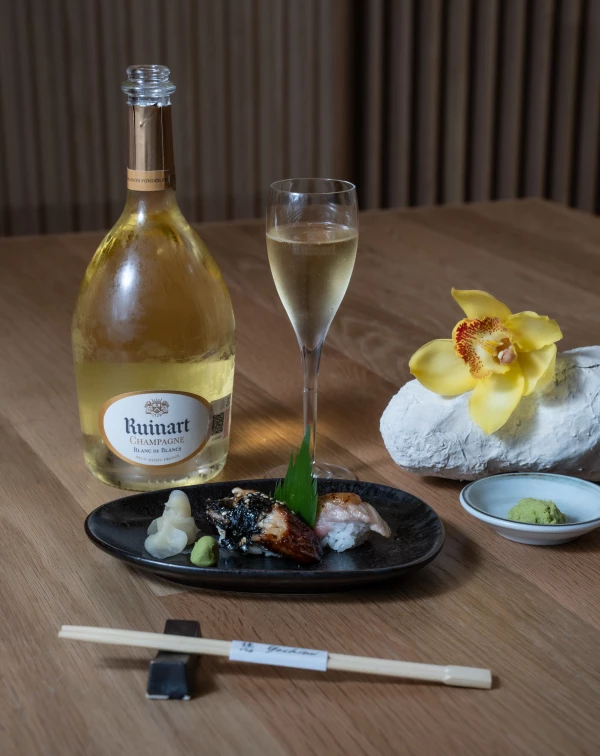 Nigiri Unagi y Toro con Ruinart Blanc de Blancs