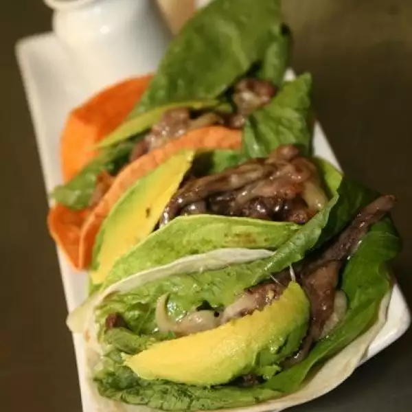 Tacos de camarón al amaranto