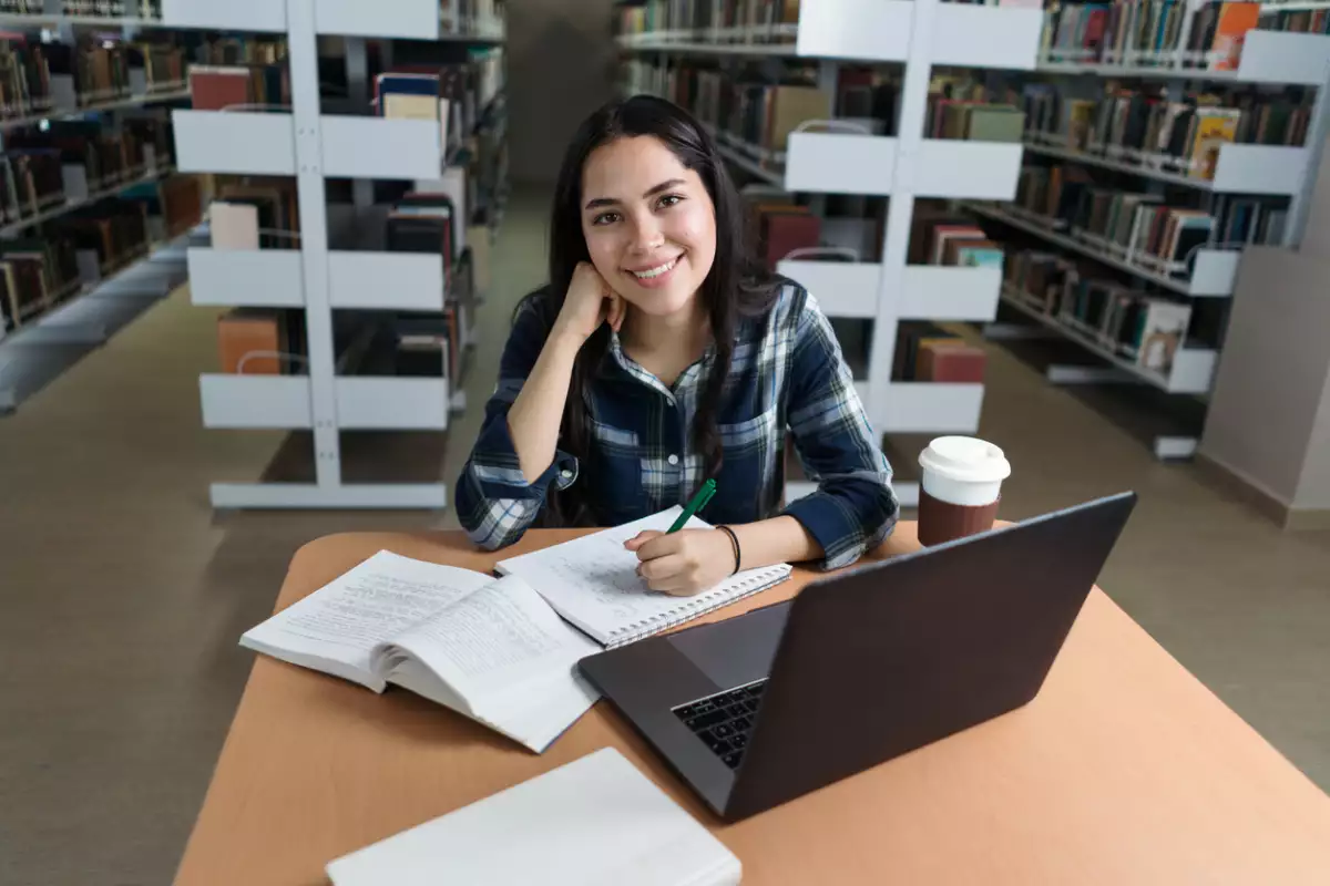 ¿Tu Universidad cuenta con validez oficial de estudios? Checa en SIRVOES