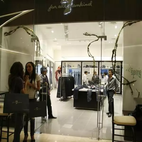 Inauguración Tienda 7