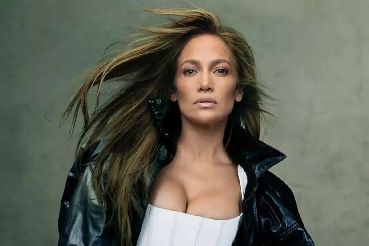 Jennifer Lopez anuncia nuevo álbum This is me now para 2023