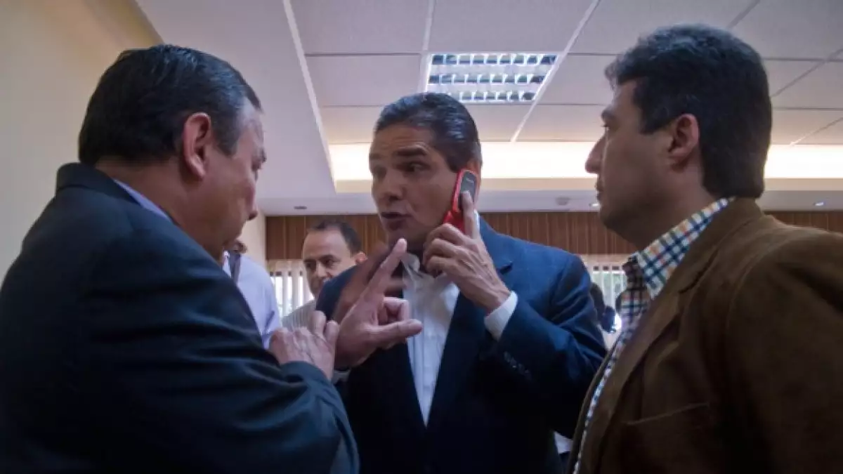 Aureoles y Zambrano