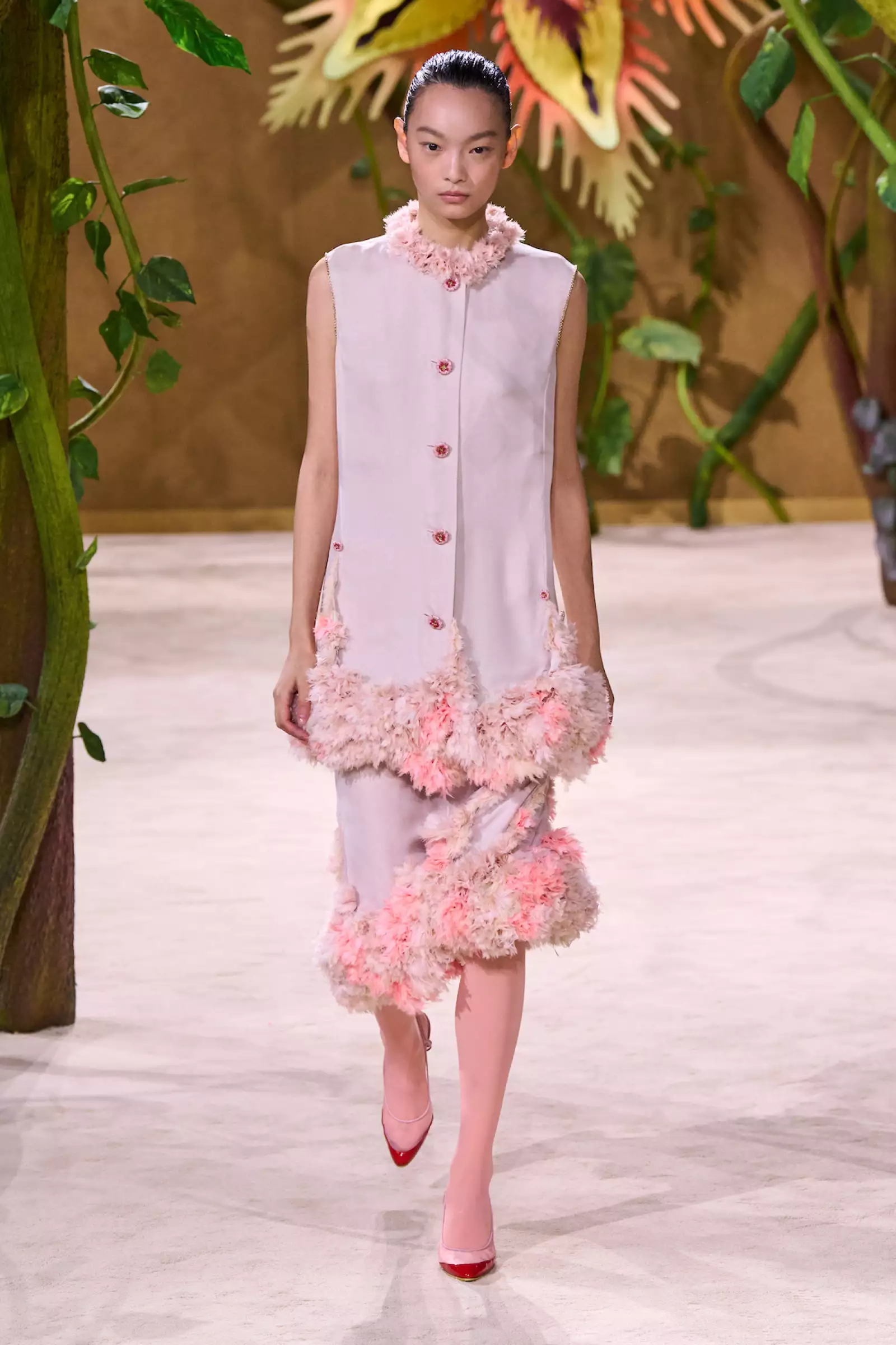 Chanel HC F26 044.jpg