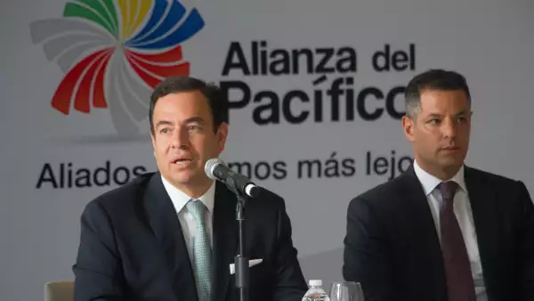 Paulo Carreño King y Alerjandro Murat