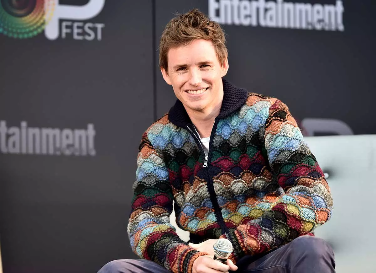 Eddie-Redmayne,-2016.jpg