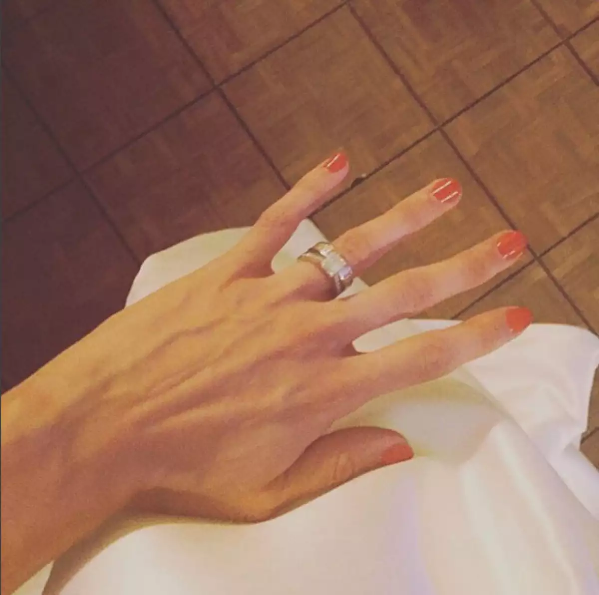 Con esta foto, Natalia dio la noticia de su sorpresiva boda.