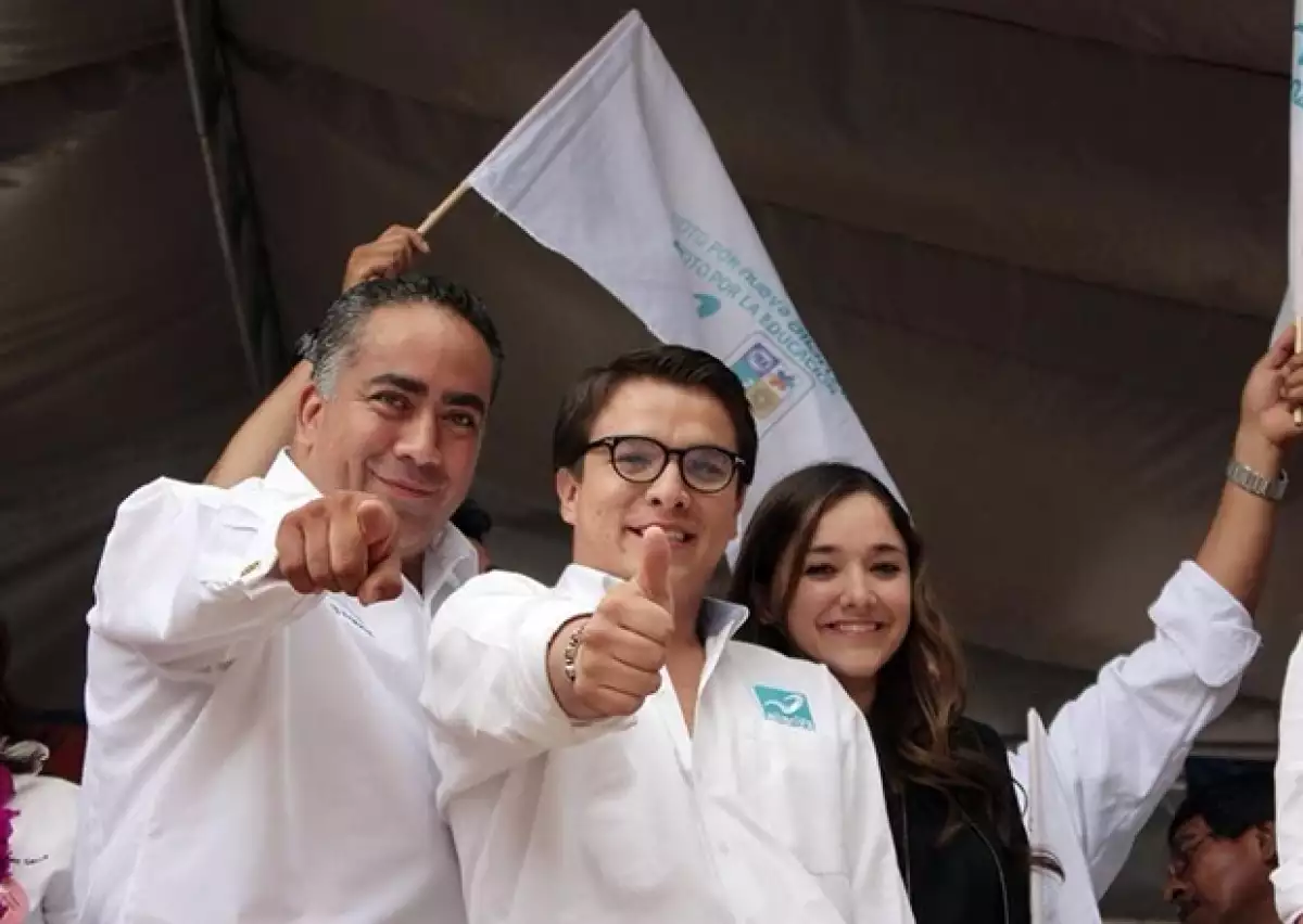 Después de una intensa temporada electoral en Puebla, Sherlyn y su prometido tomaron unas románticas vacaciones por China, Singapur e Indonesia, más enamorados que nunca.