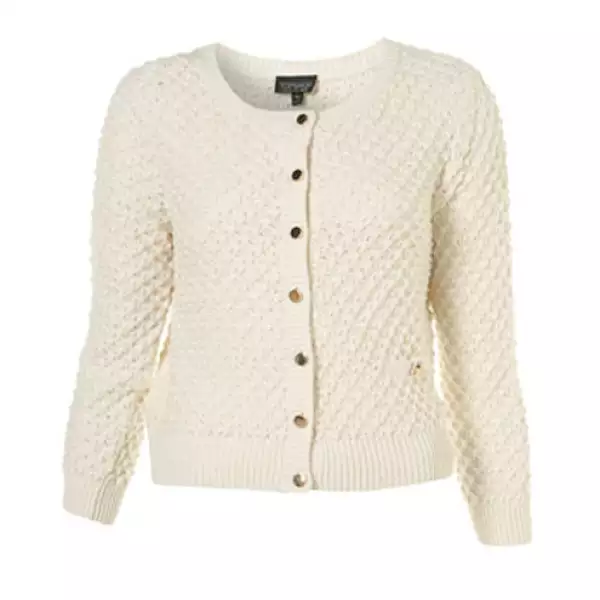 Apuesta por suéteres de punto para las frías clases, que comienzan más temprano.