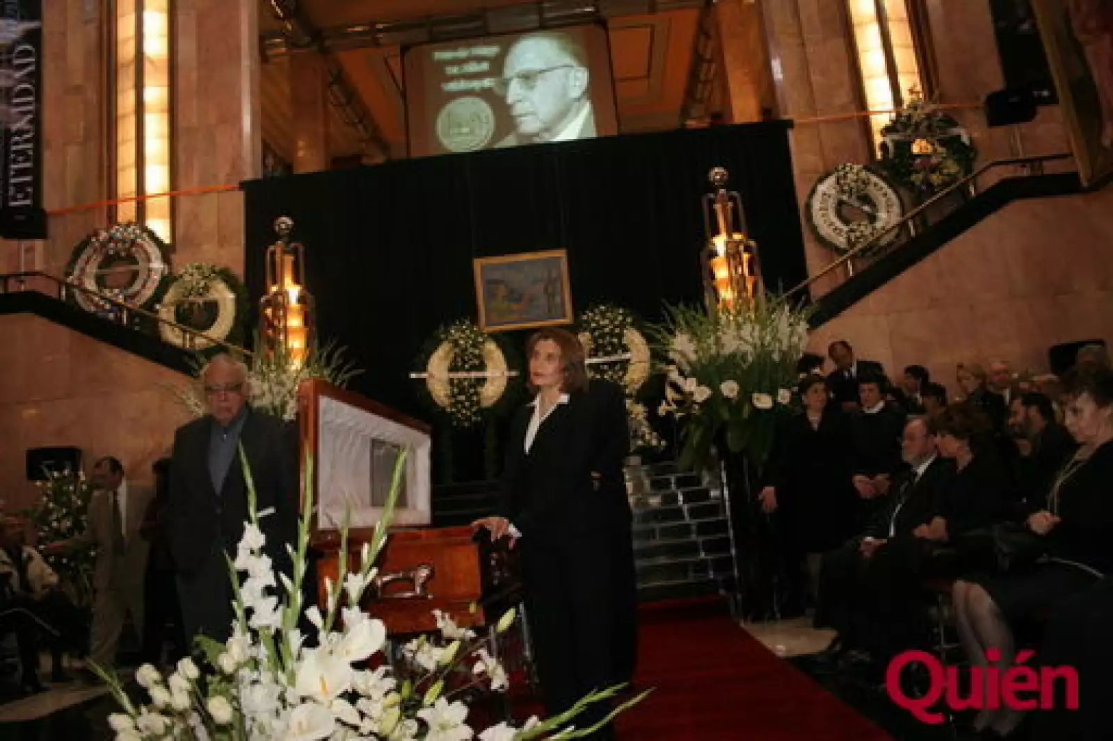 Carlos Monsivais, Ángeles Mastretta