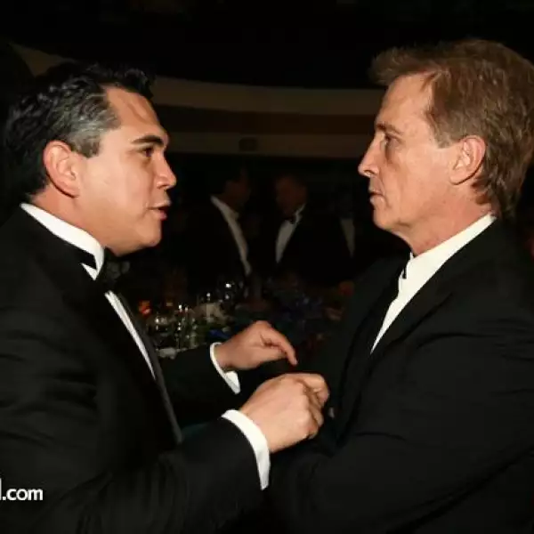 Alejandro Moreno,Emanuel