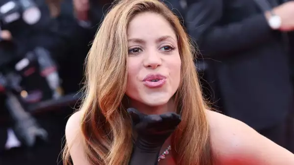 Tachan nueva canción de Shakira de machista e infantil