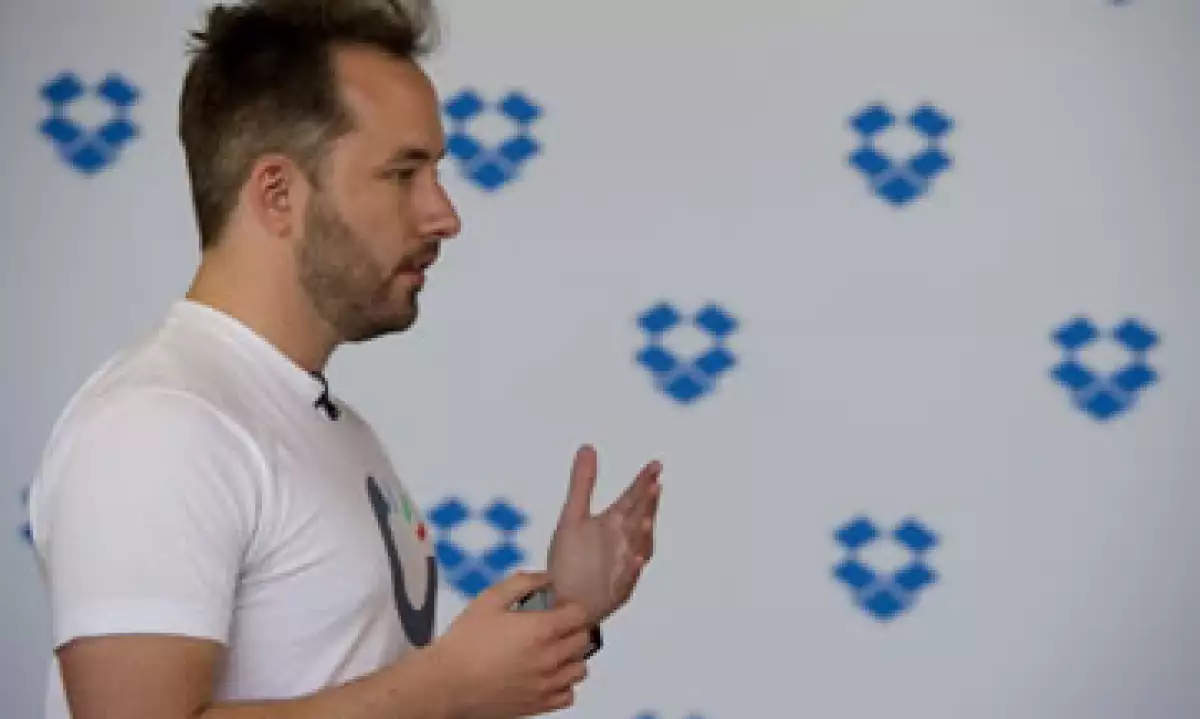 El CEO de Dropbox, Drew Houston, dice que la terapia le ayudó a enfrentar todos los problemas de la empresa de frente. (Foto: Getty Images)
