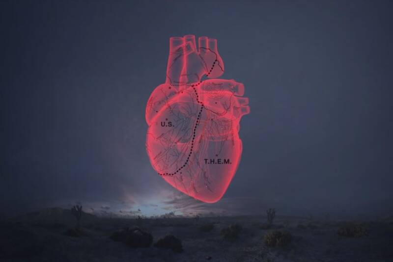 Carne y arena (2017)