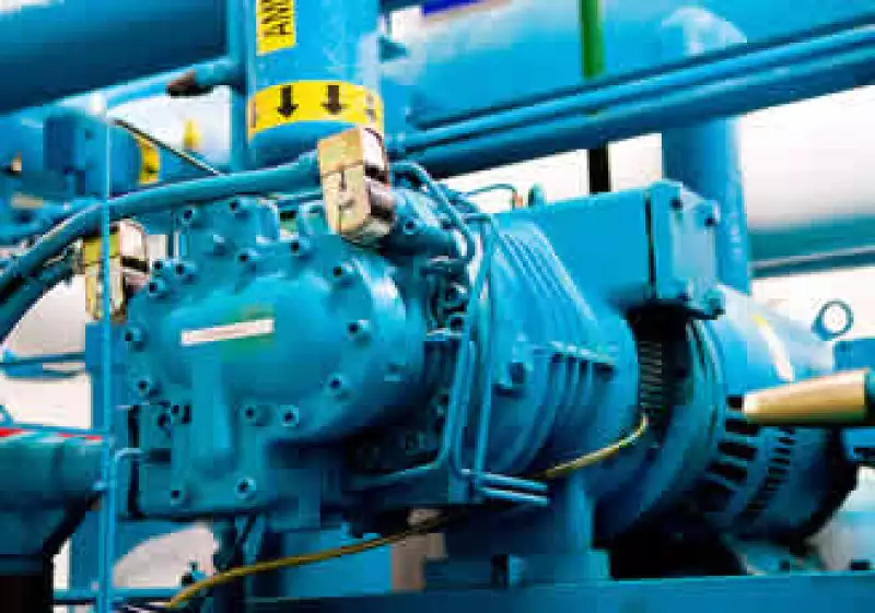 La producción de maquinaria y equipo cayó 32% en abril pasado. (Foto: Jupiter Images)